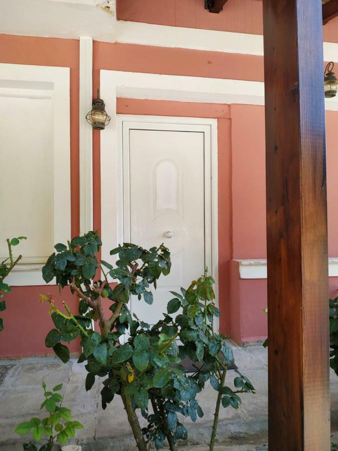 Dioni Studios & Apartments Poros  Eksteriør billede